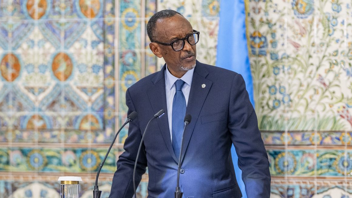 President Kagame Strengthens Rwanda-Algeria Ties During Official Visit to Algiers